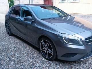2013 Mercedes-Benz A-Класс 180 CDI III (W176), серый, 1150000 рублей, вид 1