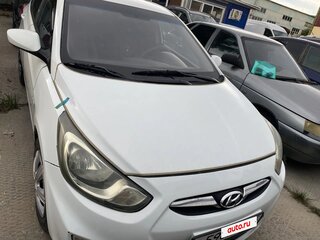 2011 Hyundai Solaris I, белый, 425000 рублей, вид 4