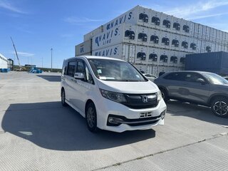 2016 Honda Stepwgn Spada V, белый, 1450404 рублей, вид 3