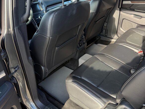 2019 Ford Explorer V Рестайлинг 2, серый, 3650000 рублей - вид 21