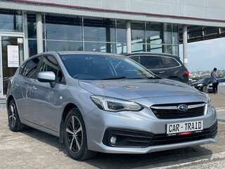 2020 Subaru Impreza V Рестайлинг, серебристый, 1550000 рублей, вид 4