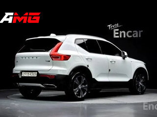2020 Volvo XC40 I, белый, 4306000 рублей, вид 2