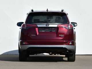 2017 Toyota RAV4 IV (XA40) Рестайлинг, красный, 2350000 рублей, вид 4
