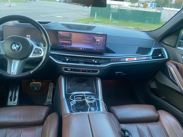 2023 BMW X6 40i III (G06) Рестайлинг, белый - вид 4