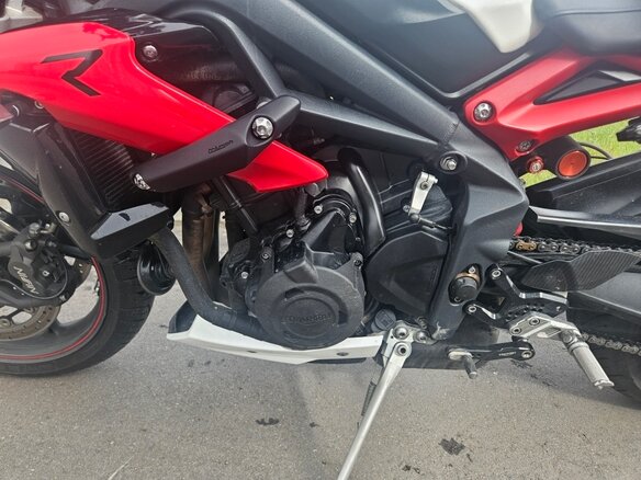 2015 Triumph Street Triple, белый, 720000 рублей - вид 9