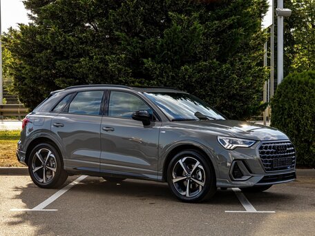 2026 Audi Q3 35 TFSI II (F3), серый, 3495000 рублей, вид 3