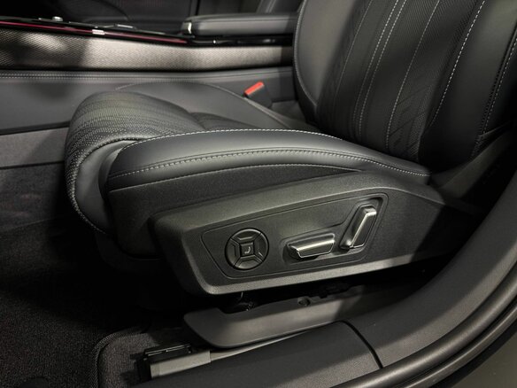 2026 Audi A6 L VI (C9), чёрный, 7980000 рублей - вид 19