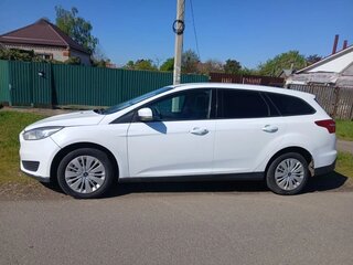 2017 Ford Focus III Рестайлинг, белый, 520000 рублей, вид 3