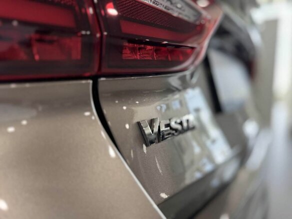 2026 Lada (ВАЗ) Vesta I Рестайлинг (NG), коричневый, 1689655 рублей - вид 7