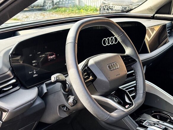 2026 Audi Q5 40 TFSI III (GU), серый, 5750070 рублей - вид 7