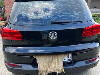 2015 Volkswagen Tiguan I Рестайлинг, чёрный, 1859580 рублей, вид 4