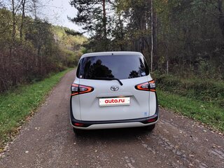 2016 Toyota Sienta II, белый, 1265000 рублей, вид 4
