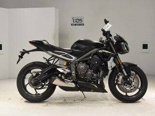 2022 Triumph Street Triple, чёрный, 720000 рублей, вид 1