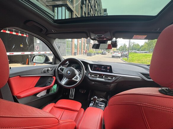 2021 BMW 1 серии 120i III (F40), чёрный, 3850000 рублей - вид 8