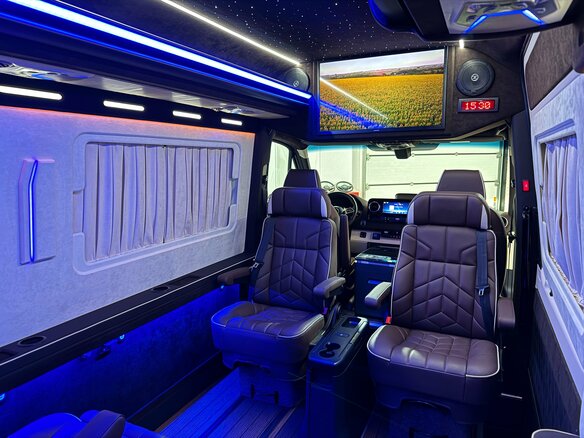 2026 Mercedes-Benz Sprinter, чёрный, 27990000 рублей - вид 24
