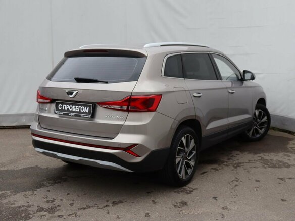 2023 Jetta VS7 I Рестайлинг 1, коричневый - вид 3