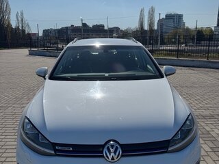 2019 Volkswagen Golf TGI BlueMotion VII Рестайлинг, белый, 1390000 рублей, вид 3