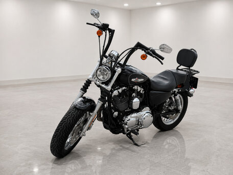 2017 Harley-Davidson Sportster 1200, чёрный, 675427 рублей, вид 3