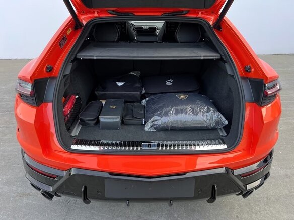2026 Lamborghini Urus SE I Рестайлинг, оранжевый - вид 4