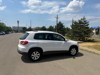 2010 Volkswagen Tiguan I, белый, 1100000 рублей, вид 4