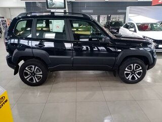 2026 Lada (ВАЗ) Niva Travel I Рестайлинг, зелёный, 1717000 рублей, вид 1