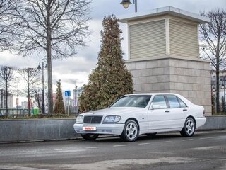 1995 Mercedes-Benz S-Класс 320 III (W140) Рестайлинг, белый, 1000000 рублей, вид 4