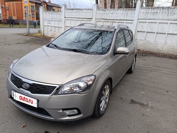 2010 Kia Ceed I Рестайлинг, серебристый, 650000 рублей