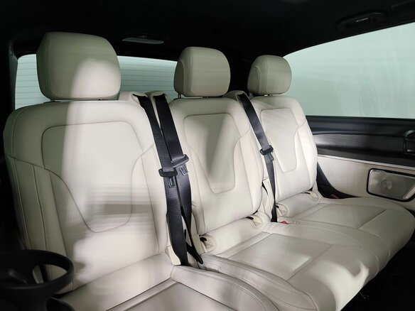2026 Mercedes-Benz V-Класс Long 300 d длинный III (W447) Рестайлинг 2, серый, 15510000 рублей - вид 9