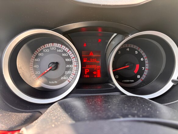 2008 Mitsubishi Lancer X, красный, 600000 рублей - вид 13