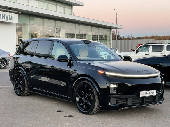 2024 Li Auto (Lixiang) L9 52.3 kWh I Рестайлинг, чёрный, 7348000 рублей - вид 2