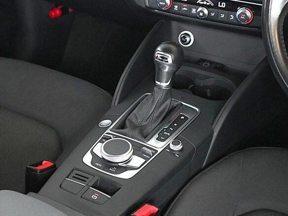 2022 Audi A3 Sportback 30 TFSI IV (8Y), синий, 1415009 рублей - вид 21