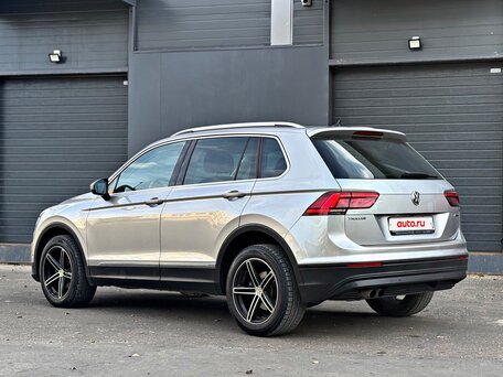 2020 Volkswagen Tiguan II, серый, 2450000 рублей, вид 3