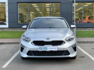 2018 Kia Ceed III, серебристый, 1665000 рублей, вид 2