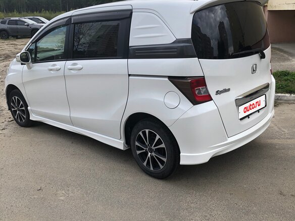 2013 Honda Freed Spike I Рестайлинг, белый, 1050000 рублей - вид 12