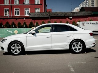 2017 Audi A3 III (8V) Рестайлинг, белый, 1750000 рублей, вид 3