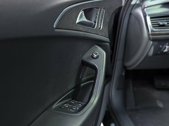 2017 Audi A6 IV (C7) Рестайлинг, чёрный, 2020000 рублей - вид 28