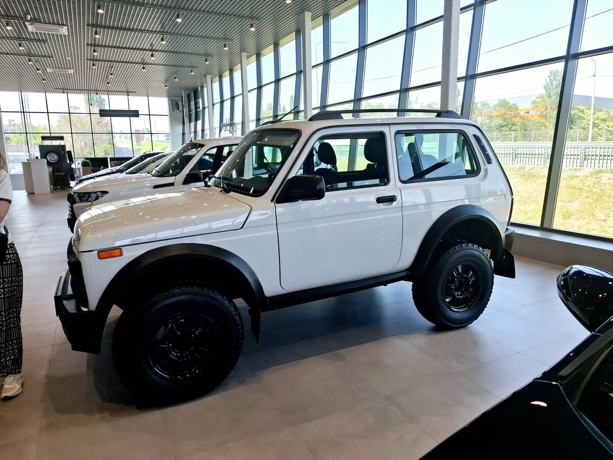 Открыть фотографии: Lada (ВАЗ) Niva Legend I