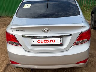2016 Hyundai Solaris I Рестайлинг, серебристый, 760000 рублей, вид 3
