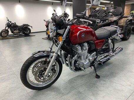 2015 Honda CB 1100, красный, 1090000 рублей, вид 3