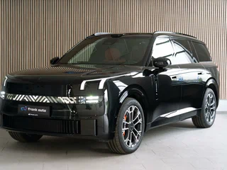 Lynk & Co 900