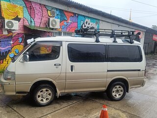 1998 Toyota HiAce H100, золотистый, 999999 рублей, вид 5