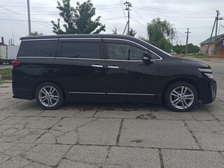2010 Nissan Elgrand III (E52), чёрный, 1800000 рублей, вид 3
