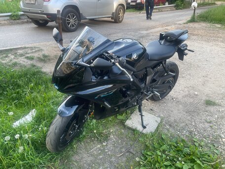 2023 Yamaha YZF-R7, чёрный, 900000 рублей, вид 2