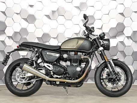 2024 Triumph Speed Twin, серый, 1475000 рублей, вид 3