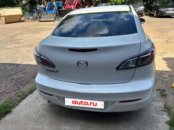 2011 Mazda 3 II (BL) Рестайлинг, белый - вид 3