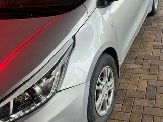 2018 Kia Ceed II Рестайлинг, серебристый, 1050000 рублей, вид 5