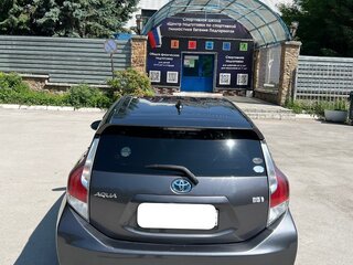 2016 Toyota Aqua I Рестайлинг, серый, 990000 рублей, вид 5