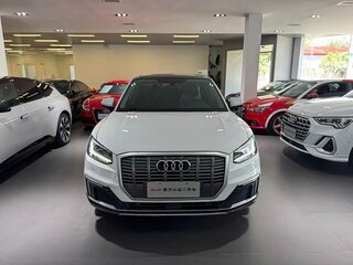 2020 Audi Q2 L e-tron I, белый, 1530000 рублей, вид 2