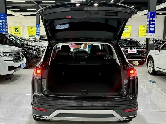 2023 Volkswagen Tayron I Рестайлинг, чёрный, 1870000 рублей - вид 6