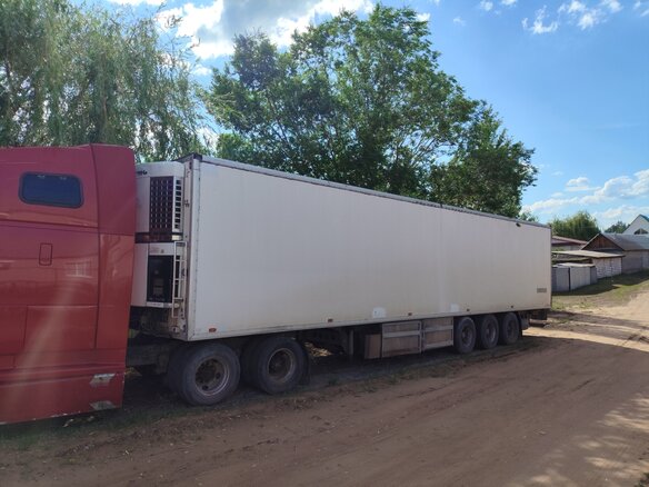 2002 Volvo VNL, красный, 3300000 рублей - вид 4